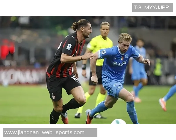 意甲最佳阵容揭晓博尼领衔国米三将入选迈尼昂表现出色